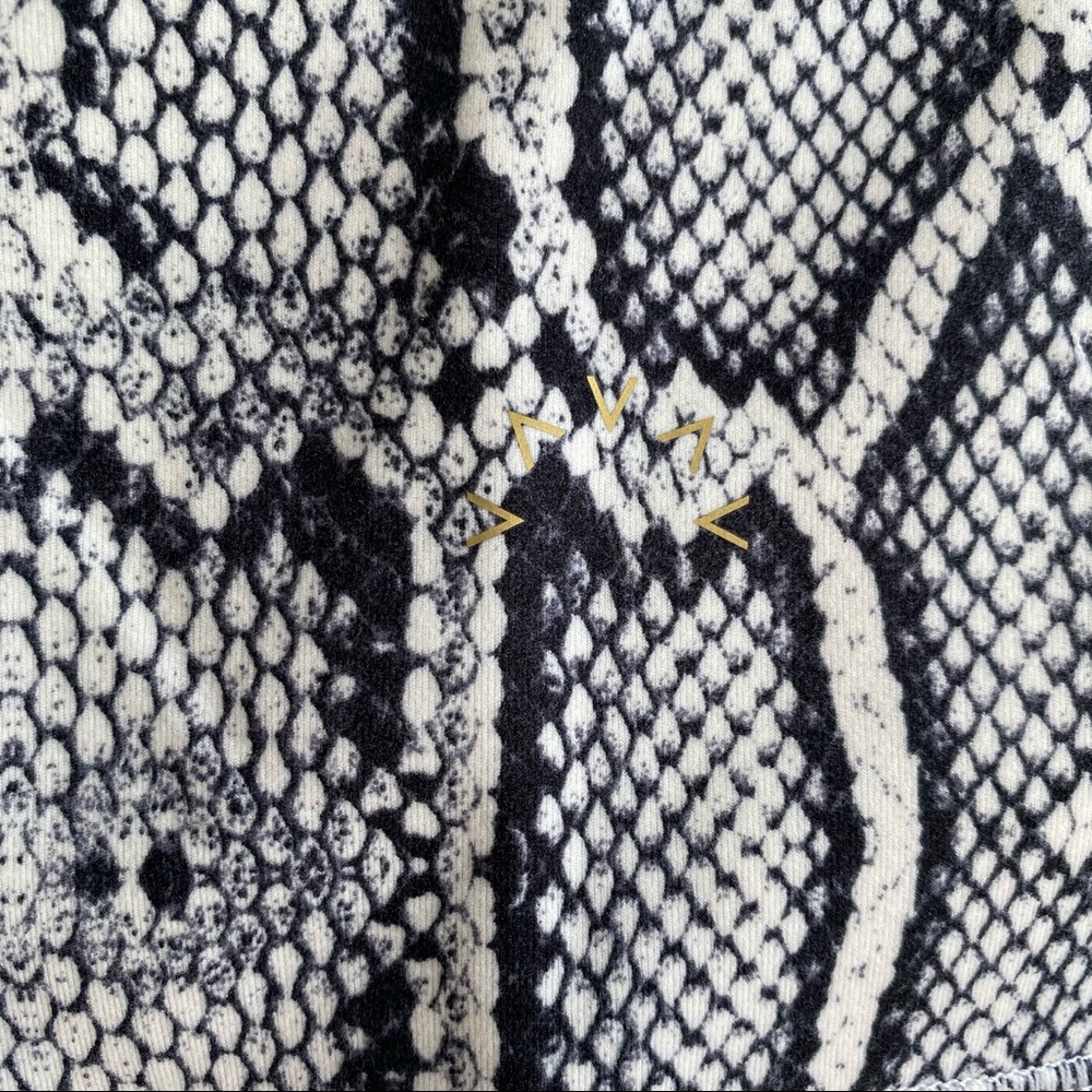NWT Varley Century 2.0 Legging - Picture 6 of 9